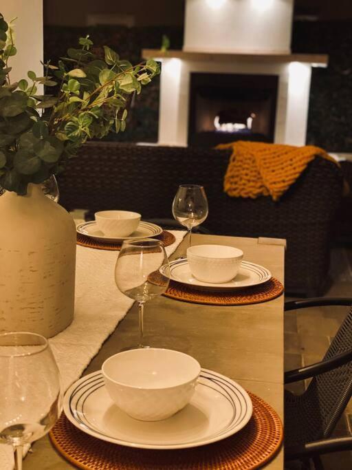 Private Pool Oasis/Disney 15Mins /Disney+ Hbo/Gym Placentia Bagian luar foto